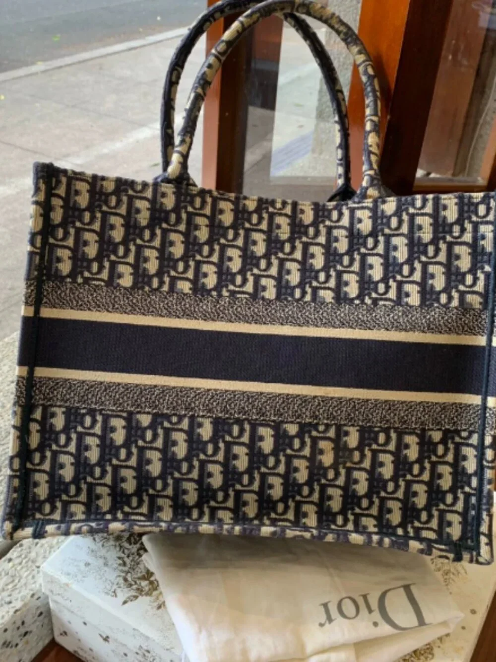 N/A stylish canvas
